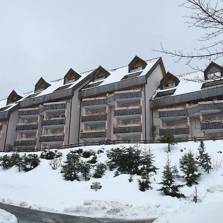 Apartment Schwarzwaldblick-5 *